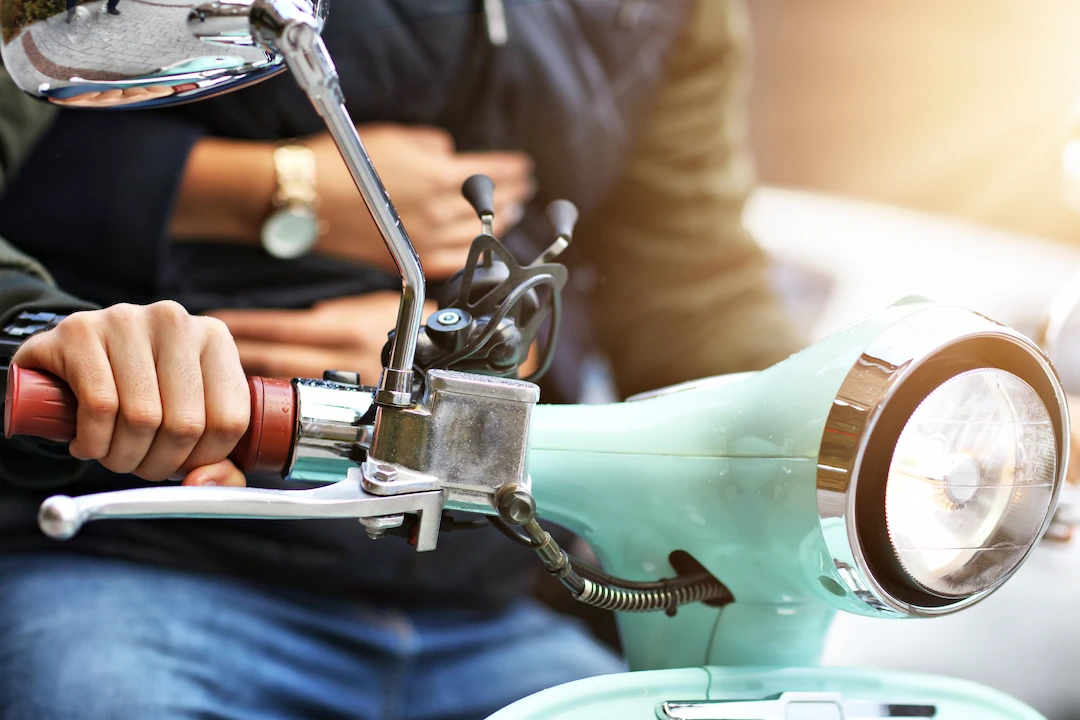 que visitar en fuengirola en scooter